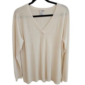 East 5th Cream Color Sweater V-Neck.  NWOT
